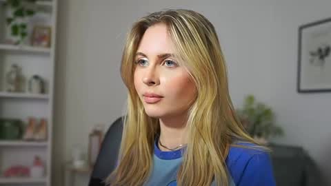 catecrago  online show from March 6, 2025, 2:29 pm