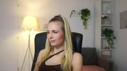 catecrago  online show from September 27, 2025, 8:41 am