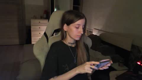 Snapshot of cath_dysphoria_ chatting on November 1, 2025, 7:49 pm CATH online show from November 1, 2025, 7:49 pm