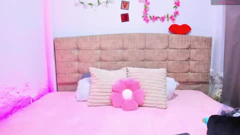 catherine_and_tara online show from June 25, 2026, 4:45 am