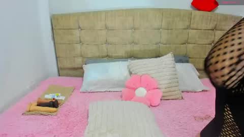 catherine_and_tara online show from July 3, 2026, 2:07 am