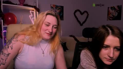 Snapshot of catherine_kitty chatting on February 15, 2025, 4:34 pm Catherine online show from February 15, 2025, 4:34 pm