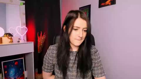 Snapshot of catherine_kitty chatting on March 7, 2025, 8:22 pm Catherine online show from March 7, 2025, 8:22 pm