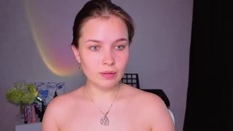 Snapshot of catherinekaris chatting on July 5, 2026, 7:04 am Catherine online show from July 5, 2026, 7:04 am
