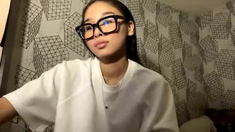 Snapshot of catherinepirs chatting on March 7, 2026, 12:02 pm catherinepirs online show from March 7, 2026, 12:02 pm