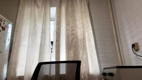 catherinepirs online show from May 5, 2026, 7:38 am