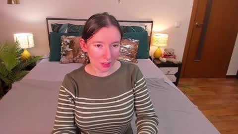 Catrin online show from March 9, 2026, 3:32 am