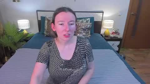 Catrin online show from April 12, 2026, 3:00 am