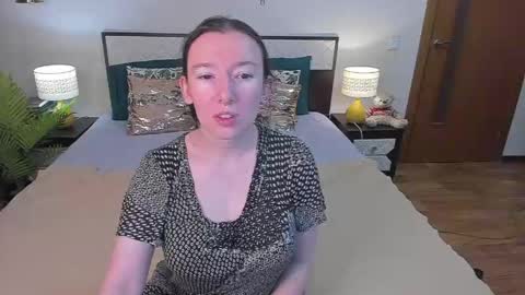 Catrin online show from May 24, 2026, 4:39 am