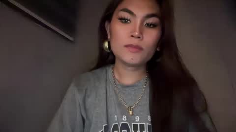 Snapshot of cathy_sanches chatting on December 17, 2025, 1:50 pm cathy online show from December 17, 2025, 1:50 pm