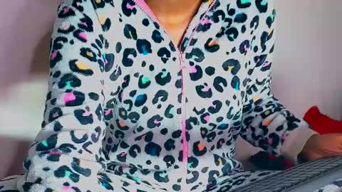 Snapshot of cathynoir chatting on November 1, 2025, 5:26 pm catrine online show from November 1, 2025, 5:26 pm