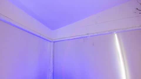 Catleya  online show from November 5, 2025, 8:31 pm