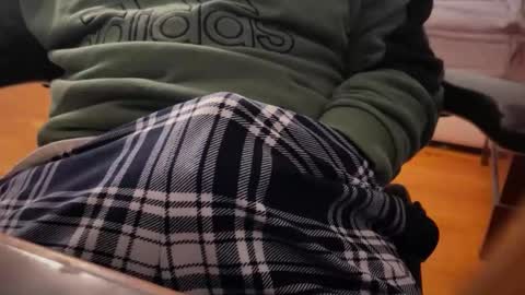 Snapshot of catmandoo21001 chatting on January 9, 2026, 2:36 am catmandoo21001 online show from January 9, 2026, 2:36 am