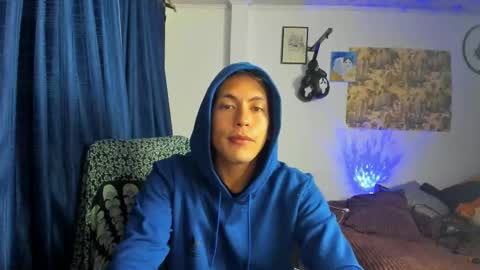 Snapshot of catnuaa chatting on January 9, 2025, 2:43 am catnuaa online show from January 9, 2025, 2:43 am