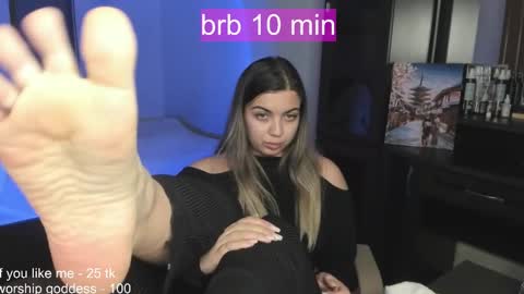 Snapshot of catrinaeuphorina chatting on December 28, 2024, 9:30 pm Catrina or just Cat online show from December 28, 2024, 9:30 pm