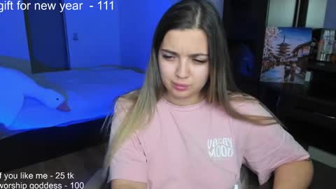 Snapshot of catrinaeuphorina chatting on December 29, 2024, 11:39 pm Catrina or just Cat online show from December 29, 2024, 11:39 pm