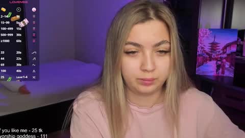 Snapshot of catrinaeuphorina chatting on February 14, 2025, 9:21 pm Catrina or just Cat online show from February 14, 2025, 9:21 pm