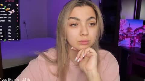 Snapshot of catrinaeuphorina chatting on March 9, 2025, 3:38 pm Catrina or just Cat online show from March 9, 2025, 3:38 pm