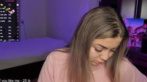 Snapshot of catrinaeuphorina chatting on March 9, 2025, 6:43 pm Catrina or just Cat online show from March 9, 2025, 6:43 pm