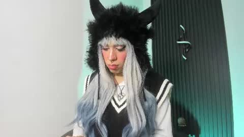 Catt Noir online show from June 25, 2026, 8:24 pm