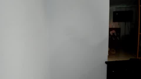 Snapshot of cattaleya_rose chatting on October 4, 2025, 1:03 am Catta online show from October 4, 2025, 1:03 am