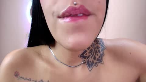 Snapshot of catte_jensen chatting on December 3, 2025, 4:31 am Cattleya online show from December 3, 2025, 4:31 am