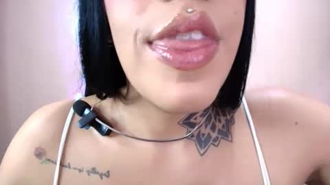 Snapshot of catte_jensen chatting on December 22, 2025, 3:03 am Cattleya online show from December 22, 2025, 3:03 am