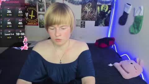 cattie_w_ online show from January 12, 2026, 1:11 am
