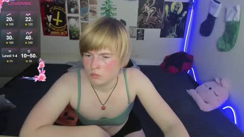 cattie_w_ online show from January 14, 2026, 1:22 am