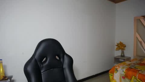 Cattleya online show from December 30, 2024, 11:28 pm