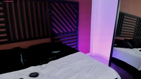 Cattleya online show from November 22, 2025, 9:47 pm