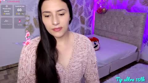 Cattleya online show from November 5, 2025, 11:43 am