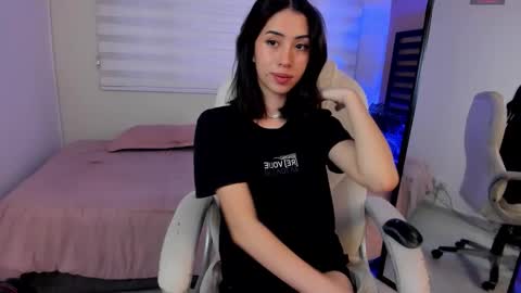 Snapshot of caty_loves chatting on January 16, 2026, 9:52 pm Caty online show from January 16, 2026, 9:52 pm