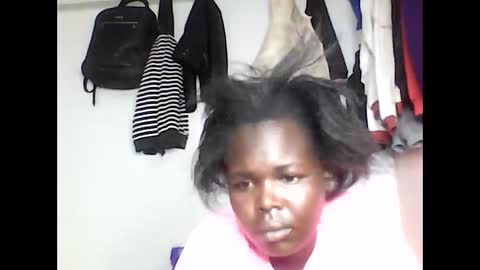 Mecy online show from April 4, 2026, 6:44 am