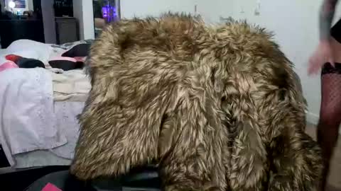 Snapshot of cayla_ chatting on April 9, 2026, 3:39 am Cayla online show from April 9, 2026, 3:39 am
