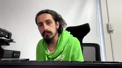 Snapshot of cayu_frensh94 chatting on December 9, 2024, 10:09 pm cayu_frensh94 online show from December 9, 2024, 10:09 pm