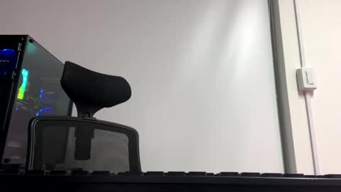 Snapshot of cayu_frensh94 chatting on December 13, 2024, 11:06 pm cayu_frensh94 online show from December 13, 2024, 11:06 pm