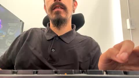 Snapshot of cayu_frensh94 chatting on February 1, 2025, 2:34 pm cayu_frensh94 online show from February 1, 2025, 2:34 pm