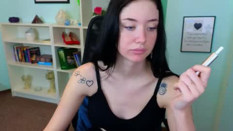 Snapshot of cb_ivanna chatting on November 17, 2025, 5:13 am Ivanna online show from November 17, 2025, 5:13 am