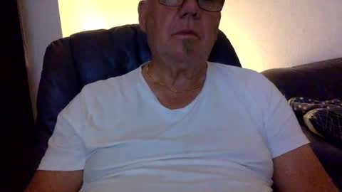 Snapshot of ccpower chatting on February 16, 2025, 10:21 pm ccpower online show from February 16, 2025, 10:21 pm