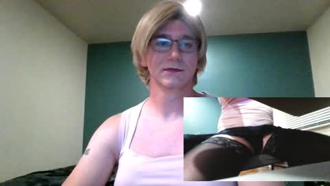 Snapshot of cdirish chatting on November 30, 2025, 3:21 am cdirish online show from November 30, 2025, 3:21 am