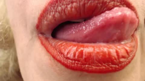 Snapshot of cecylya4u chatting on January 19, 2025, 9:13 pm cecylya4u online show from January 19, 2025, 9:13 pm