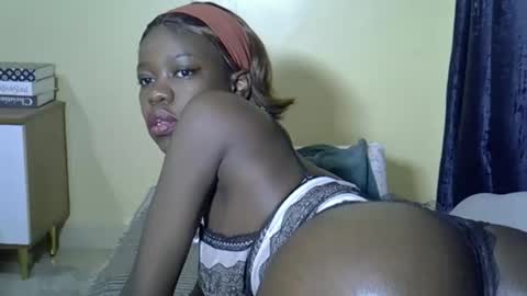 Snapshot of ceepretty chatting on October 17, 2025, 8:39 am santana online show from October 17, 2025, 8:39 am