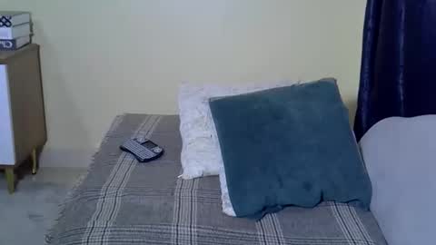 Snapshot of ceepretty chatting on October 24, 2025, 5:15 am santana online show from October 24, 2025, 5:15 am