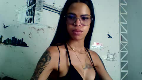 celesmejias online show from November 4, 2025, 11:59 pm