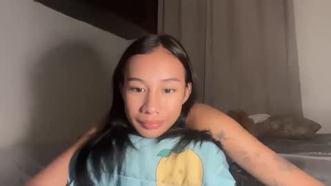 Snapshot of celest_petite chatting on February 18, 2026, 1:51 pm Celestiana online show from February 18, 2026, 1:51 pm