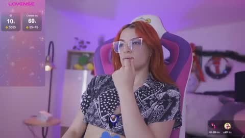 Snapshot of celeste_blazze chatting on December 19, 2024, 4:46 pm Celeste online show from December 19, 2024, 4:46 pm