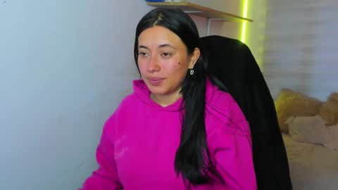 celeste_bonnet1 online show from November 24, 2025, 11:32 am