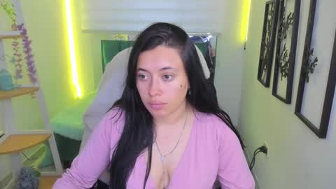 celeste_bonnet1 online show from December 15, 2025, 11:25 am