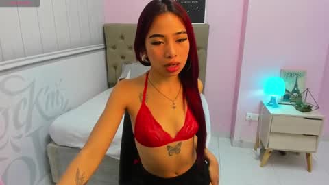 Snapshot of celeste_cortes chatting on February 8, 2025, 11:55 am Celeste online show from February 8, 2025, 11:55 am